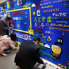乐高墙能否按品牌Logo和标准色定制 场景示意图